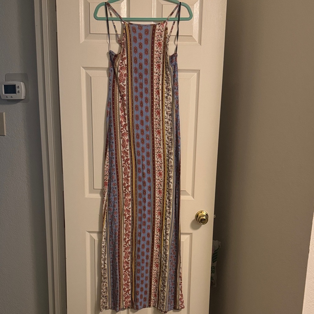 Forever 21 Blue and Red Patterned Maxi Dress